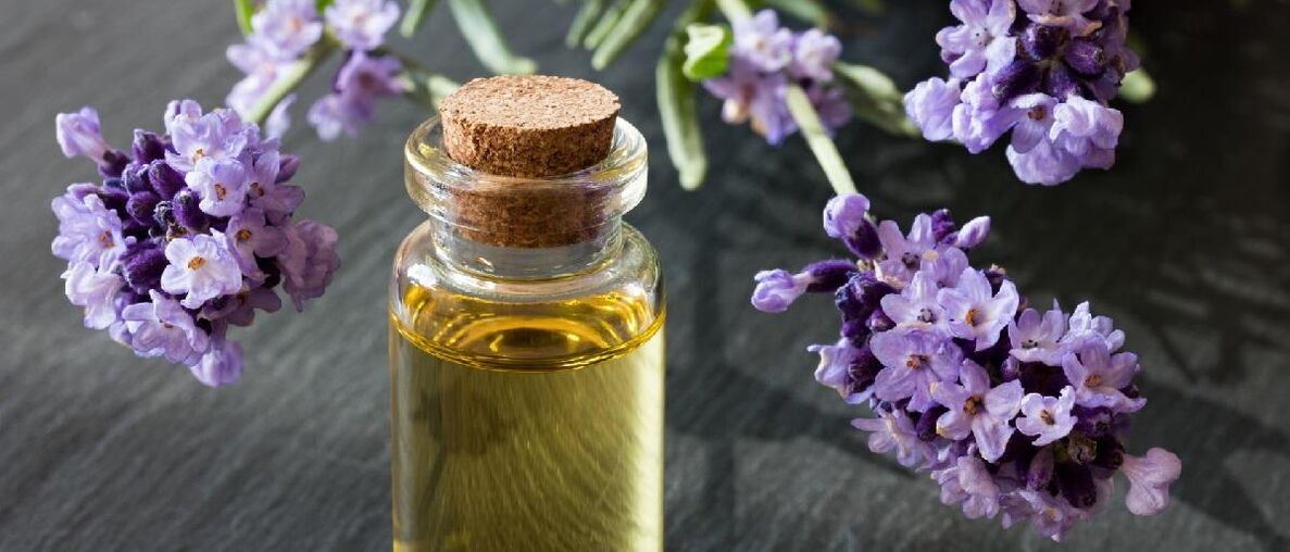 El aceite de lavanda da un cutis hermoso